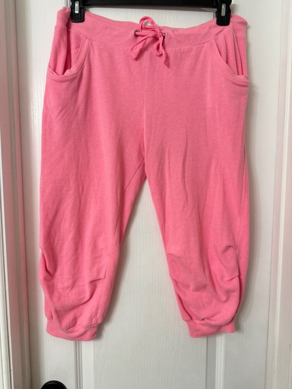 Rubber doll pink drawstring cropped joggers pockets size L